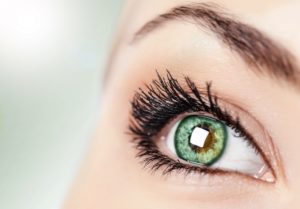 What are the Symptoms of Eyelid Drooping? | Chantilly Plastic Surgery
